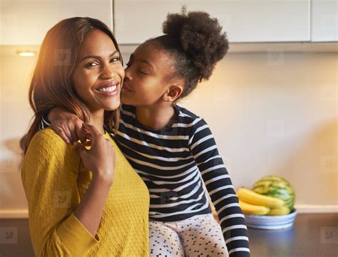 ebony mama and daughter